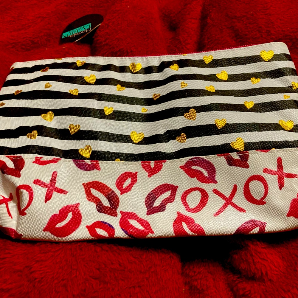 Stylish Striped and Heart Women's cosmetic bag